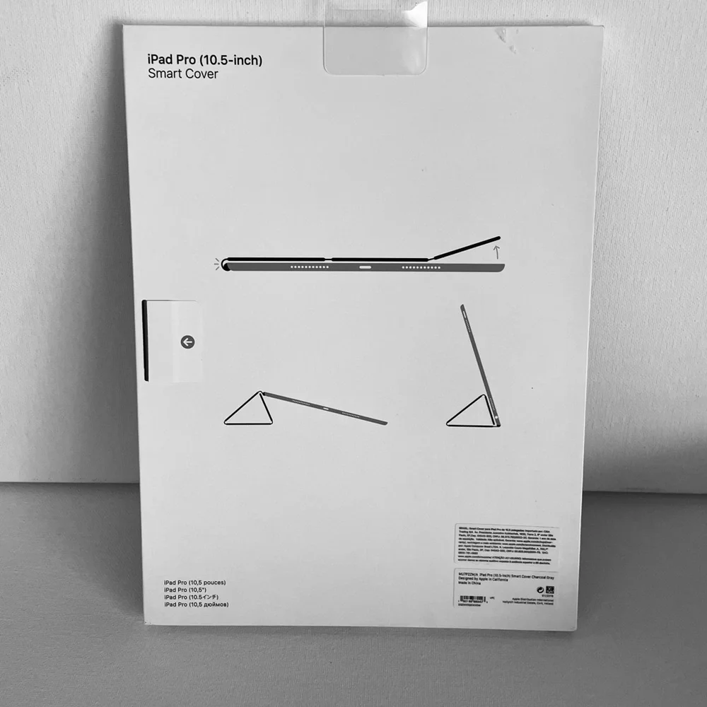 Brand New Apple I-Pad Pro 10.5” Smart Cover